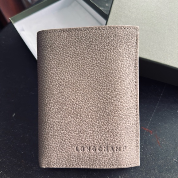 POST CHRISTMAS PRICE SLASH !!! Beautiful Longchamps threefold Beige Wallet!!! - Picture 6 of 12